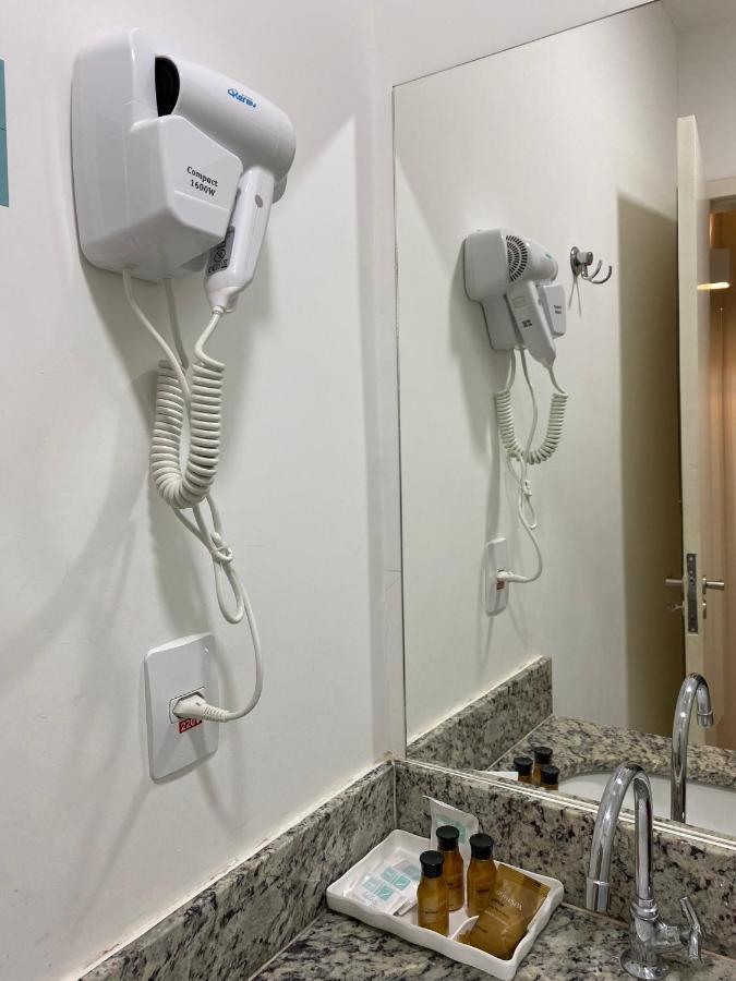 Hotel H2 Congonhas Congonhas  Exterior foto A hair dryer in a hotel room